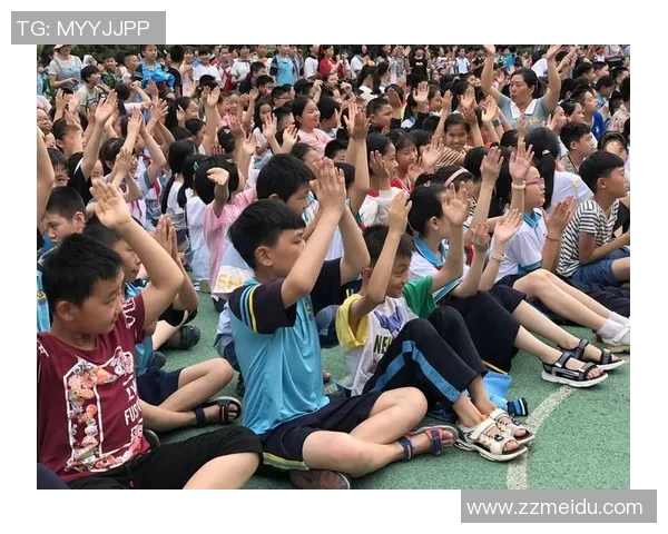 卡通布贴画展现足球明星风采让孩子们爱上运动与艺术的完美结合